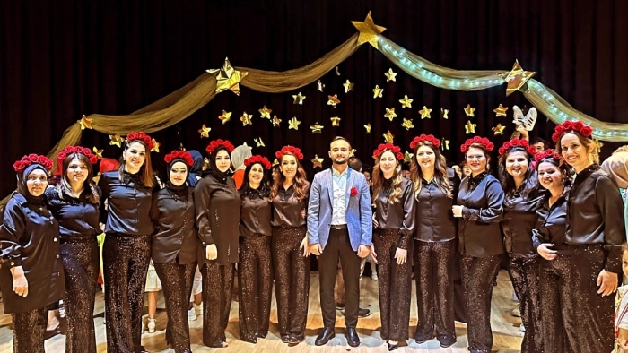 13 KİŞİLİK DEV KADRO!